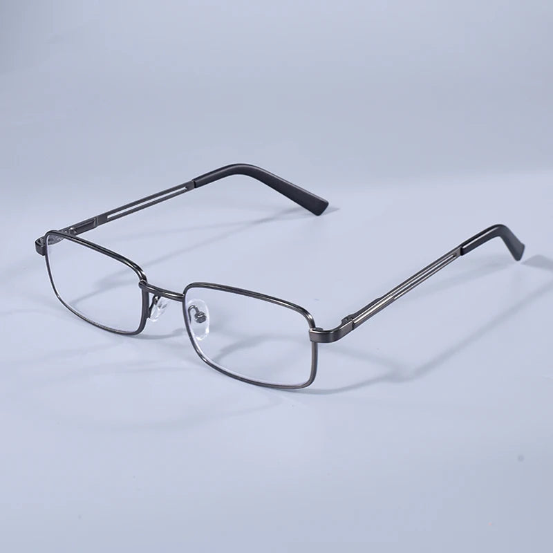 2025 New Ultralight Anti Blue Light Metal Reading Glasses Men Business Retro Presbyopia Computer Readers +100+125+150
